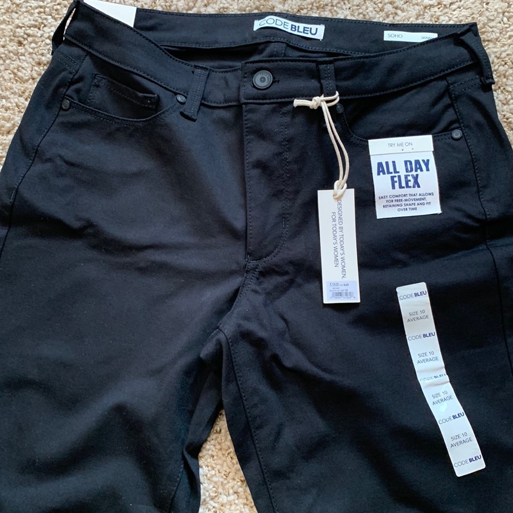 NWT Code Bleu SOHO Skinny leg pants